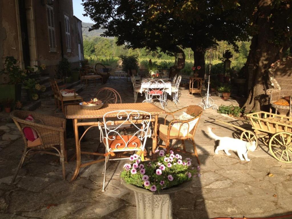B&B Domaine Le Clos Du Pavillon Бриньол Екстериор снимка