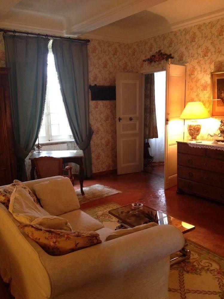 B&B Domaine Le Clos Du Pavillon Бриньол Екстериор снимка